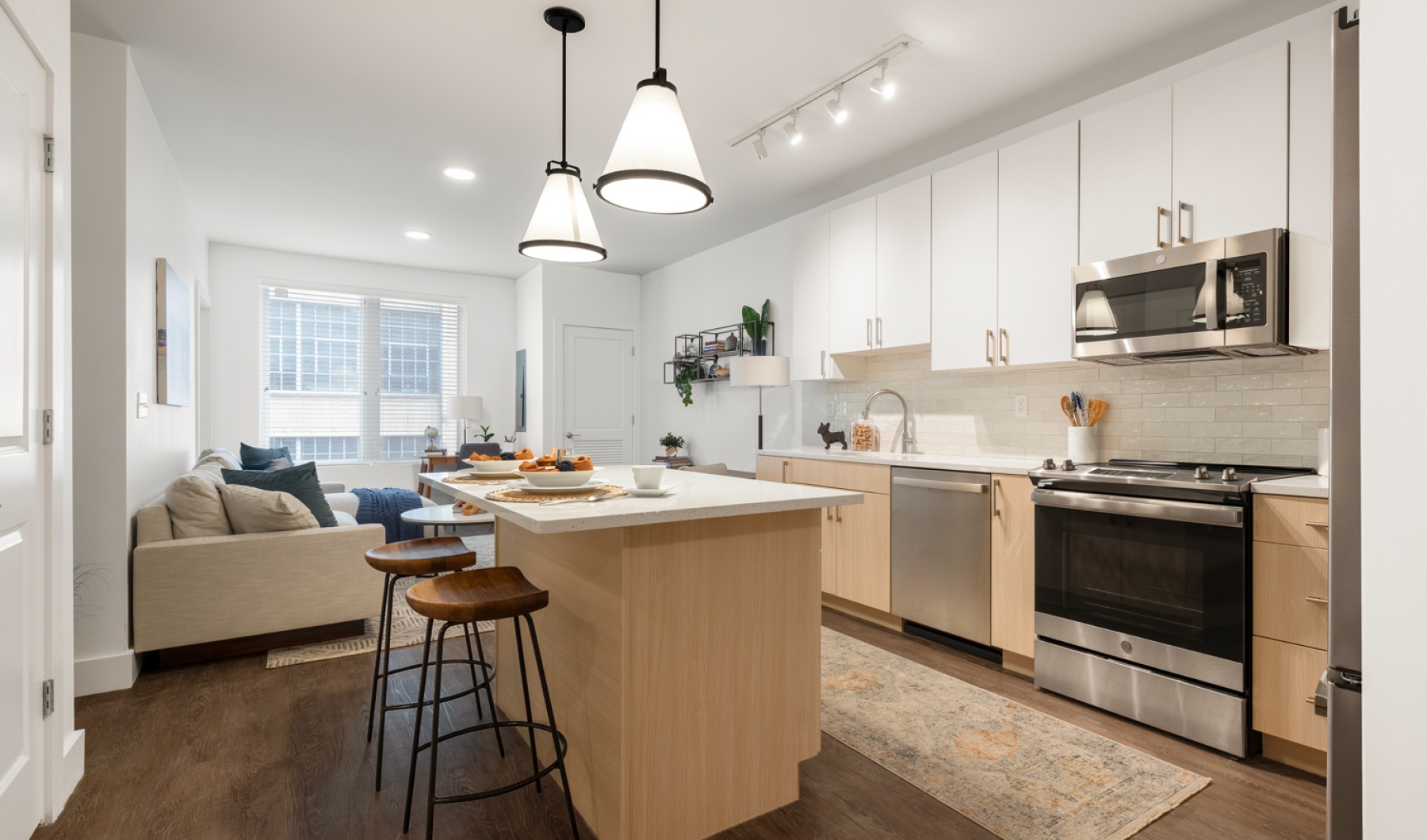 Luxury in the heart of Center City. Luxury in the heart of Center City.